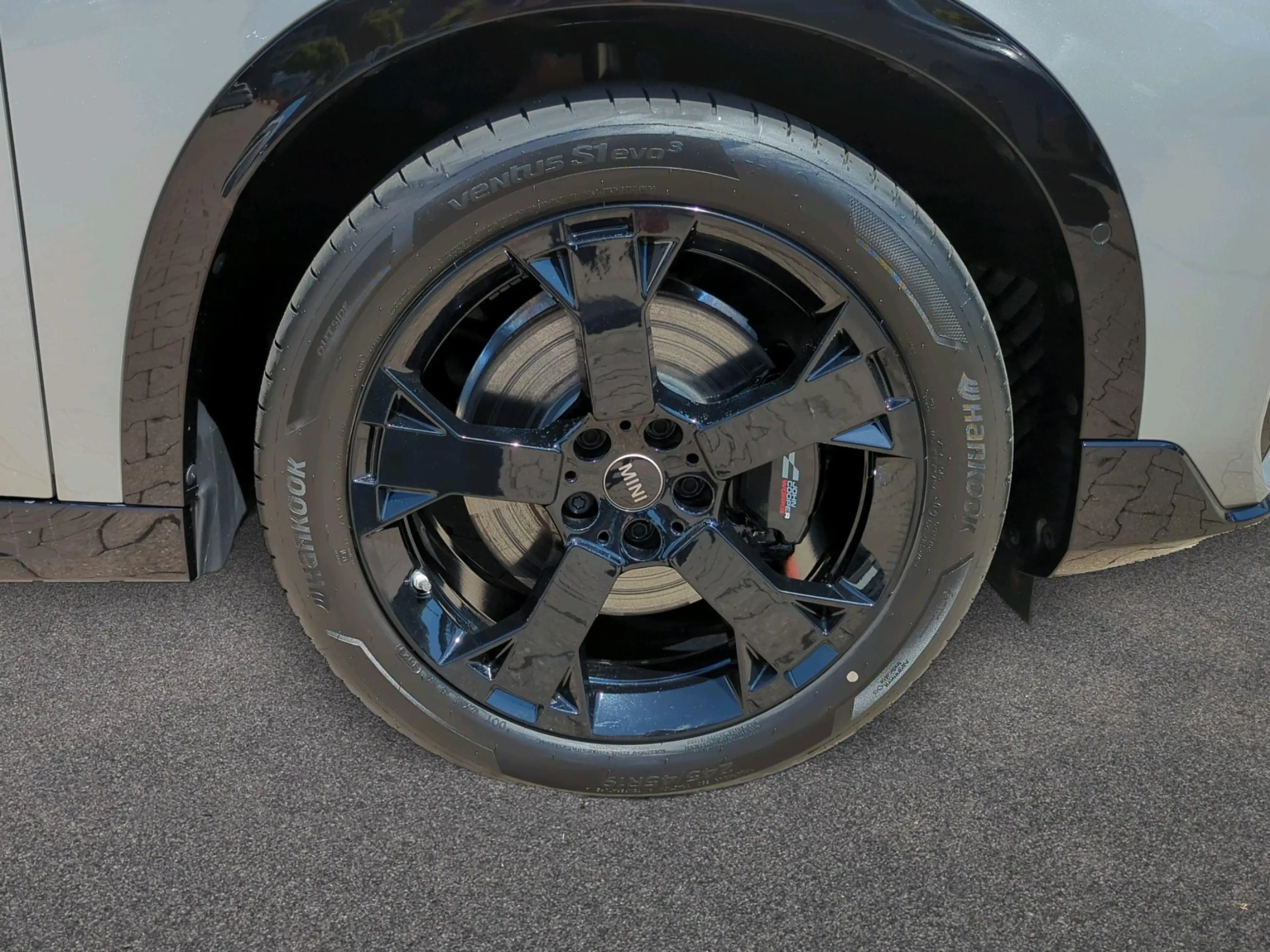 MINI Countryman S All4 John Cooper Works Trim — photo 11