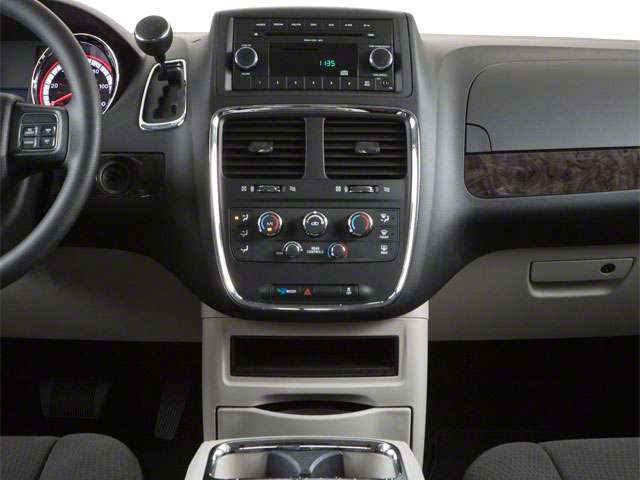 2012 Dodge Grand Caravan SXT - Image 8