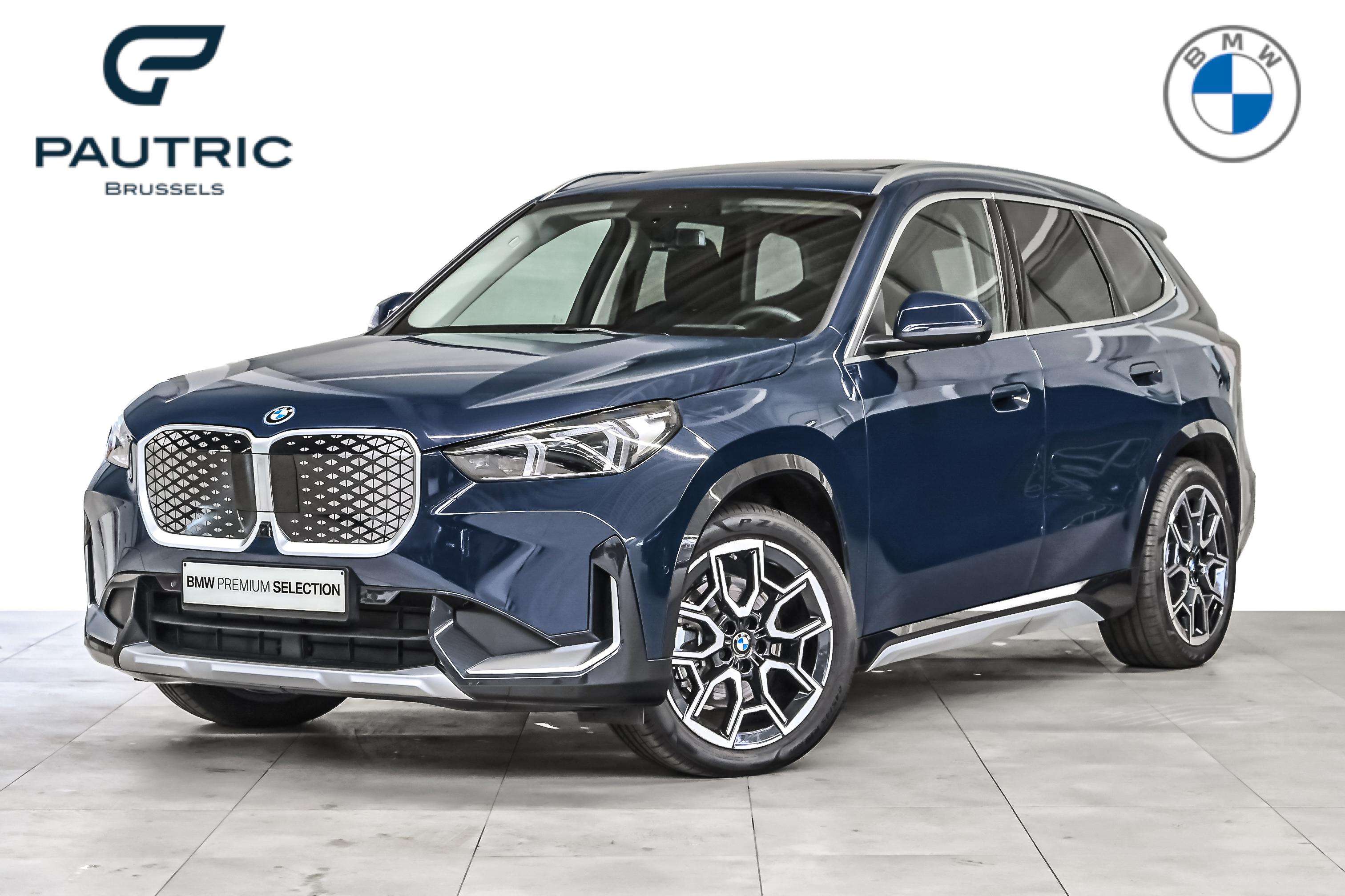 BMW iX1