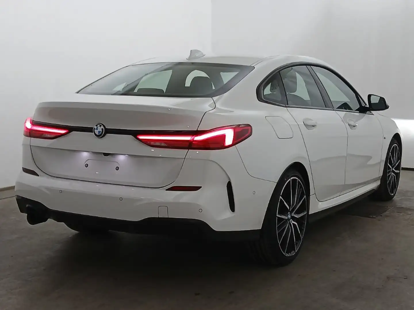 BMW 218 i Gran Coupe M Sport ACC/ADAPTLED/MMRY/H&K/HUD Blanc - 2
