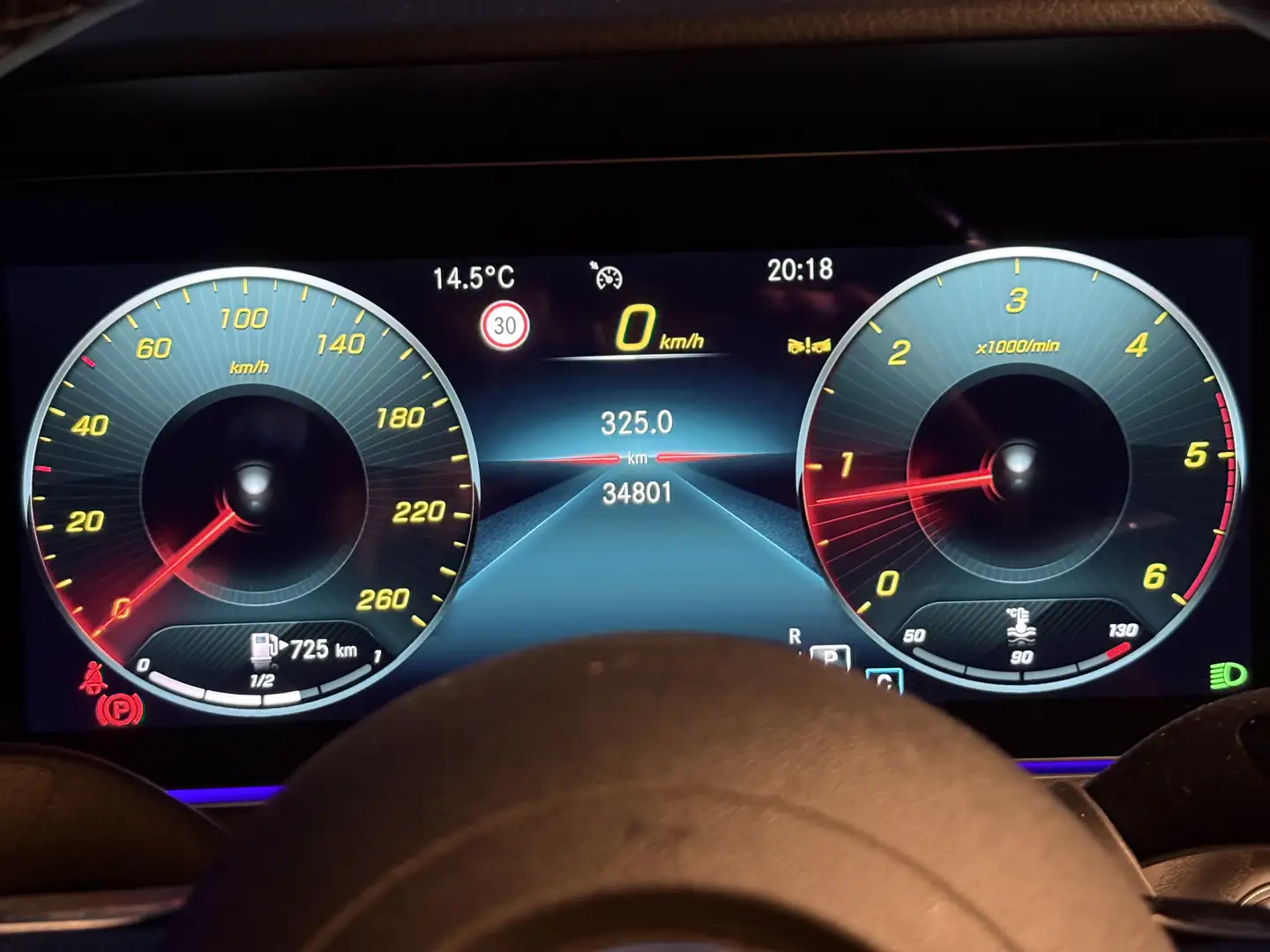 Mercedes-Benz E 220 d Cabrio 9G-TRONIC AMG Line - 2