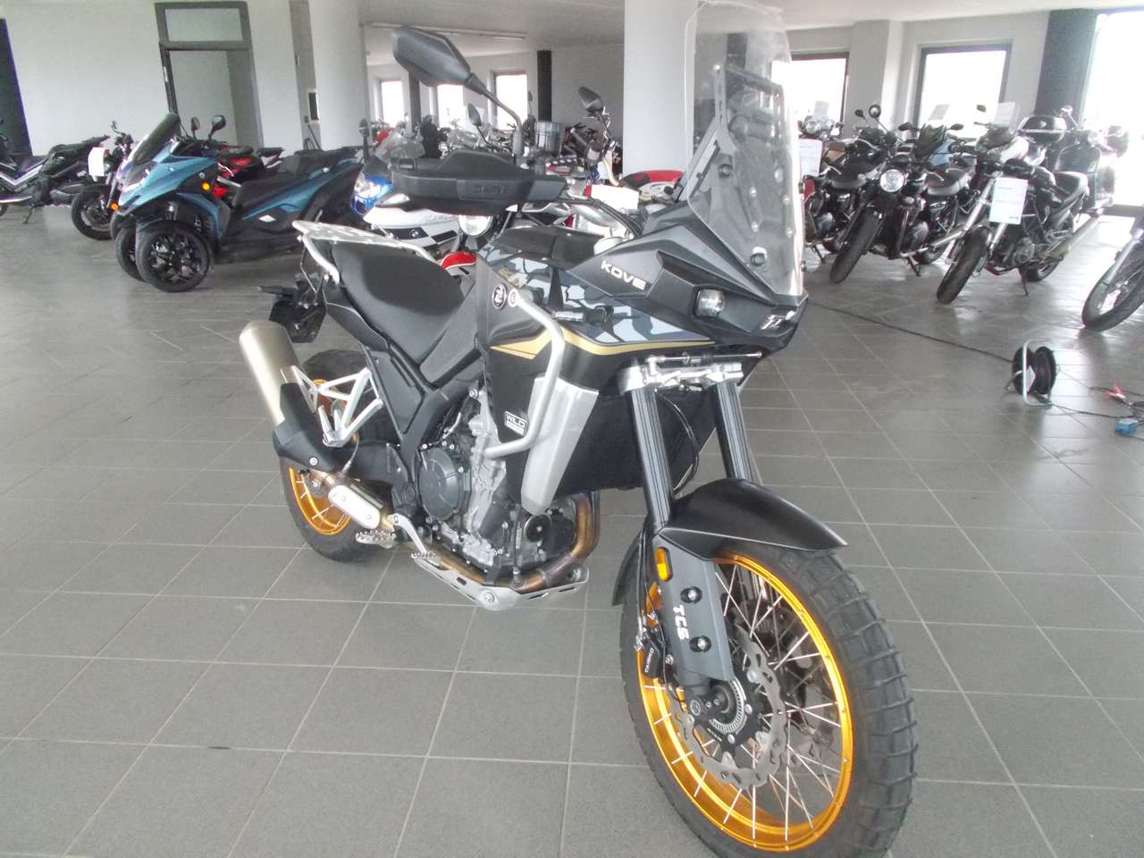 Kove 800X gt