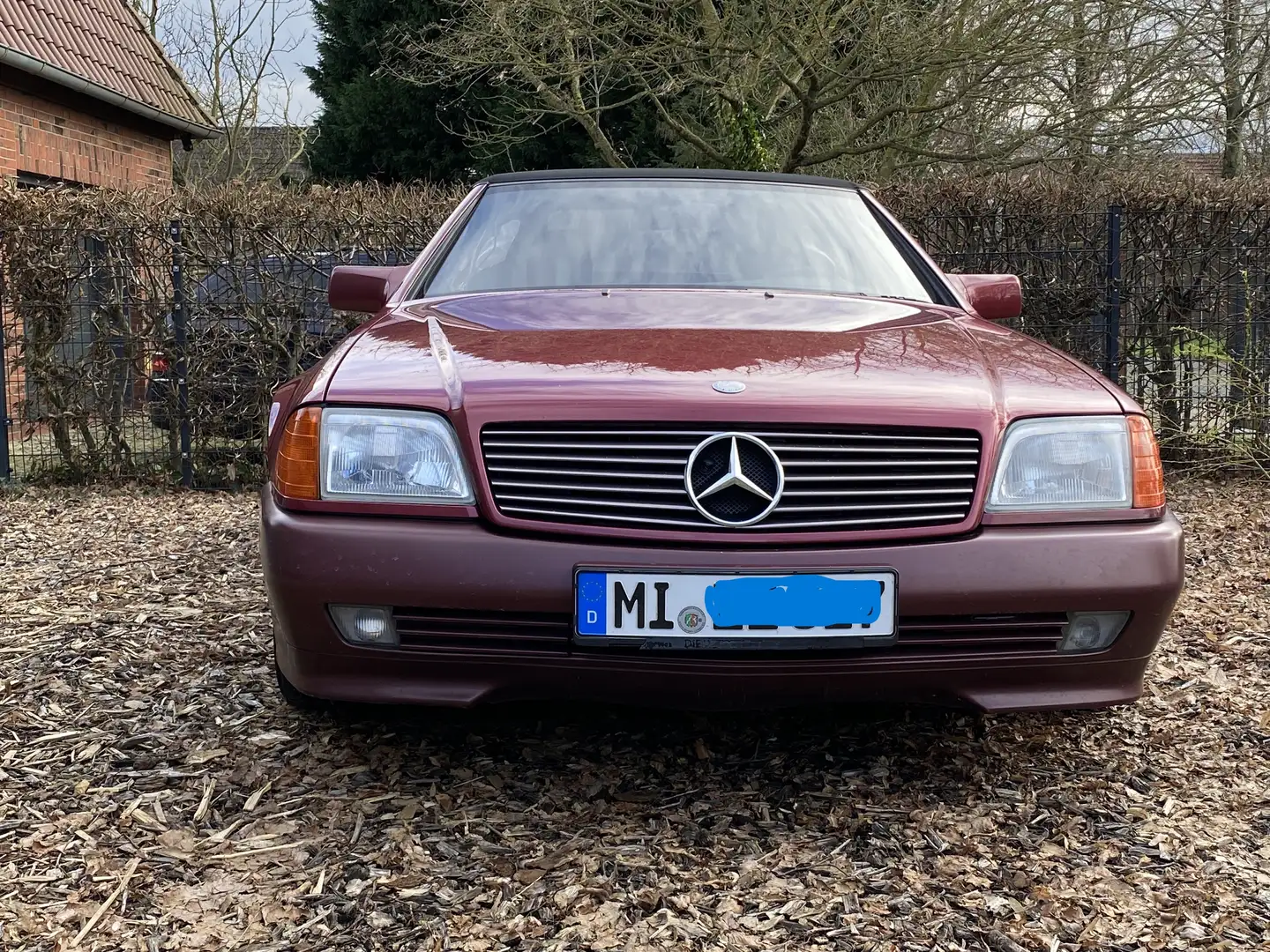 Mercedes-Benz SL 300 Roşu - 2