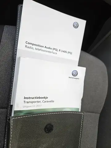 Volkswagen Transporter view 10