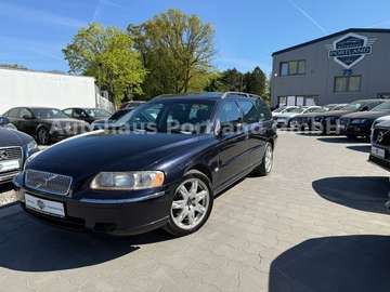 2.4 D5 Summum/S-Dach/Leder/Tempo/Multi/SHZ
