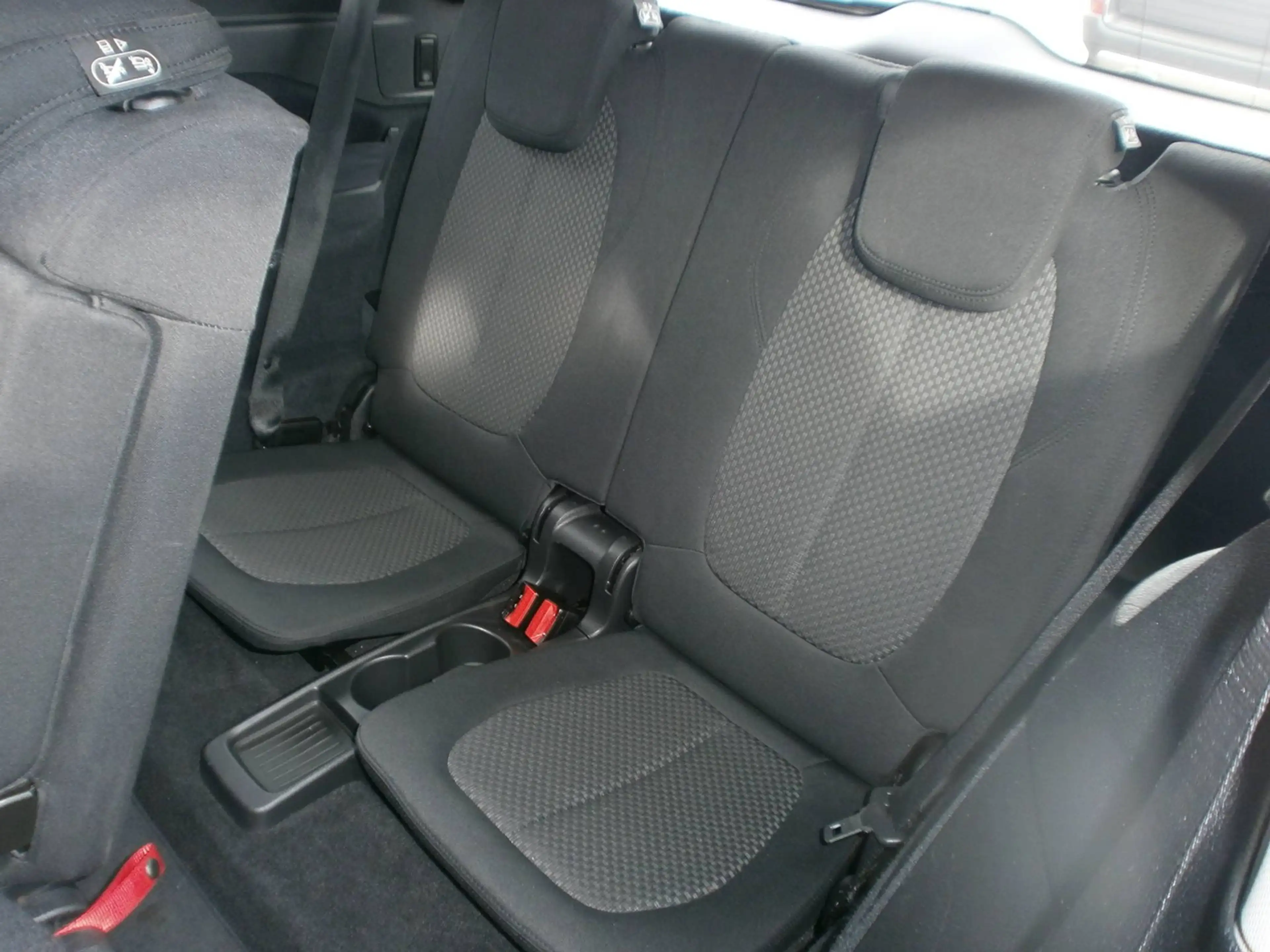 BMW 218 218 i Advantage — photo 10