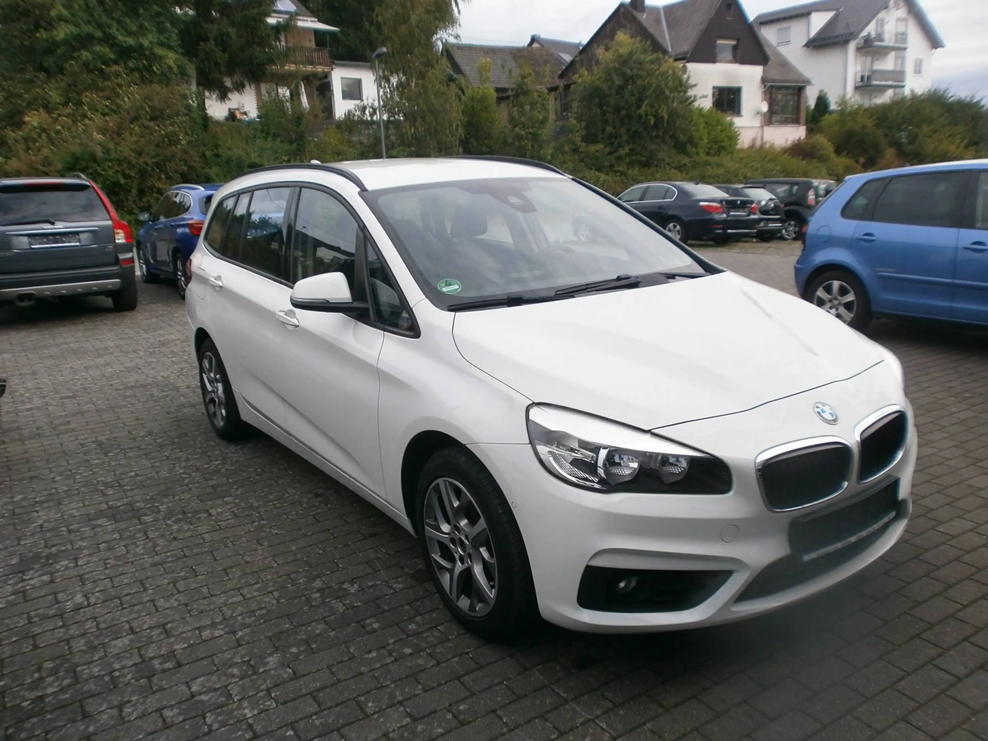 BMW 218 218 i Advantage — photo 3