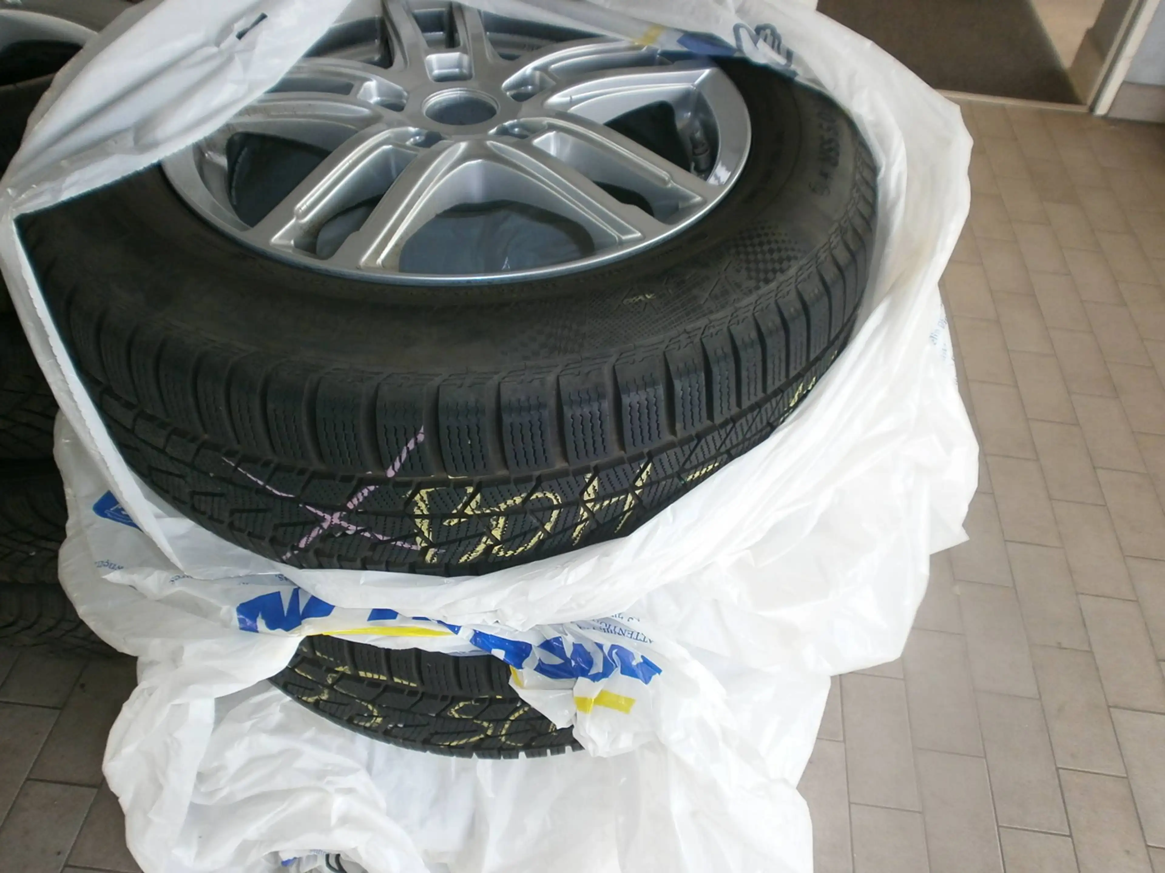 BMW 218 218 i Advantage — photo 15
