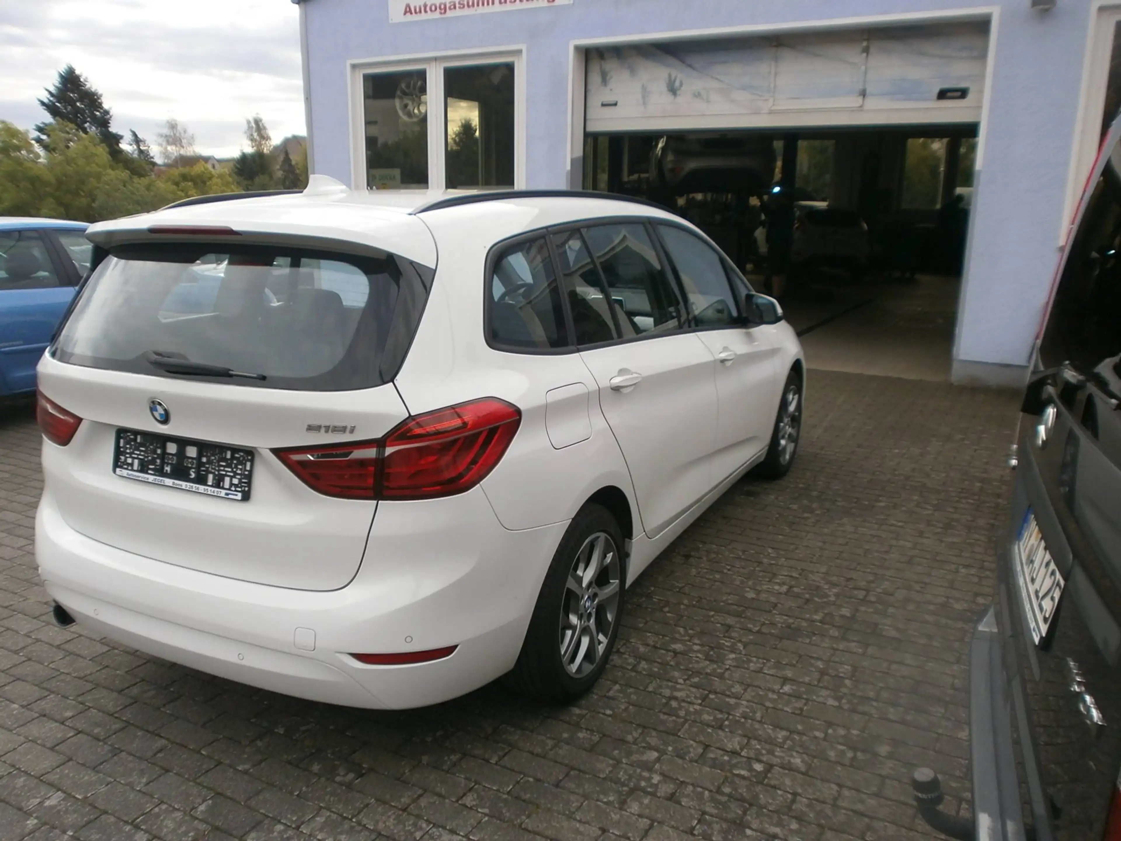 BMW 218 218 i Advantage — photo 4