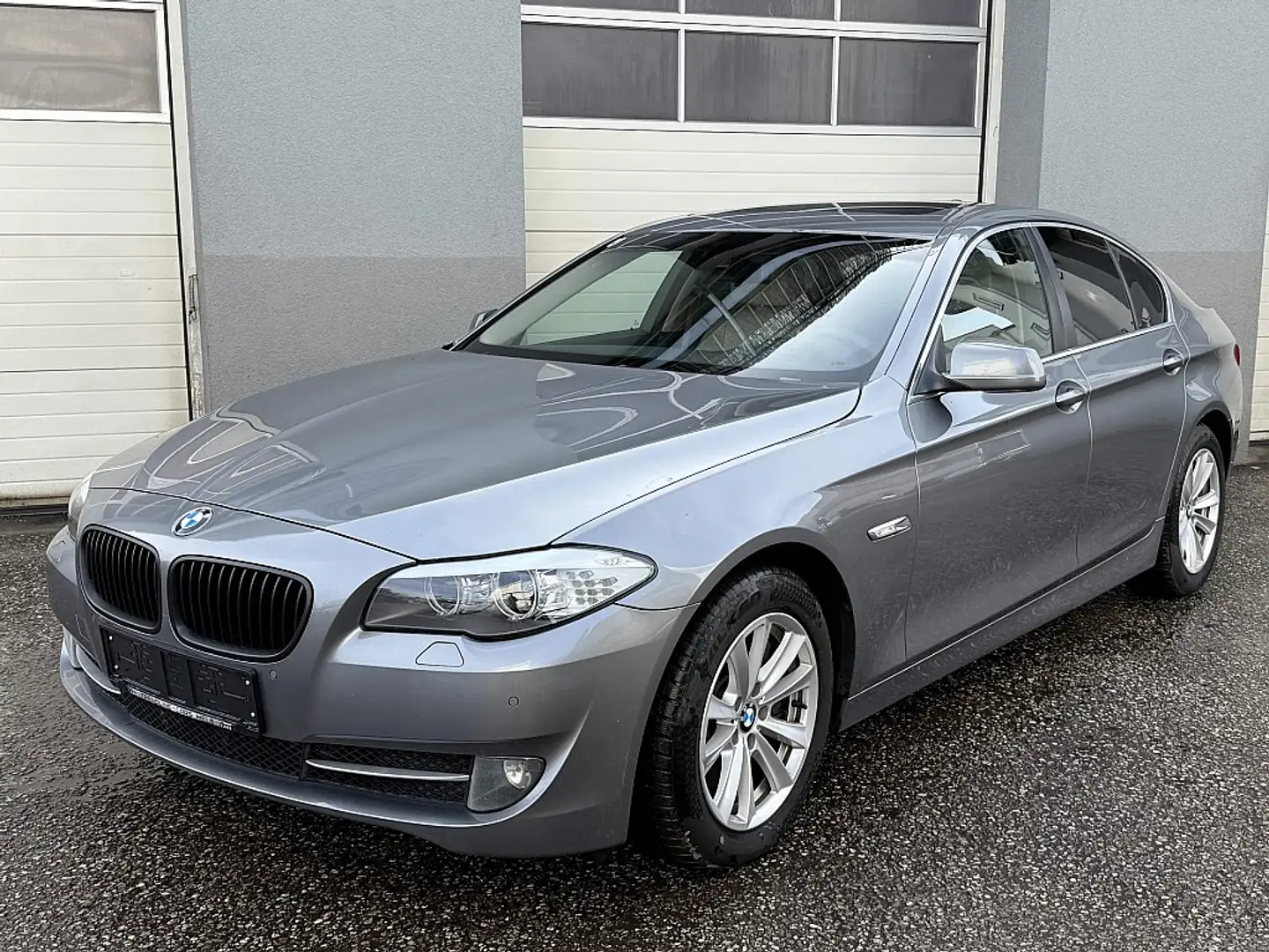 BMW 525 d Ö-Paket Gris - 1