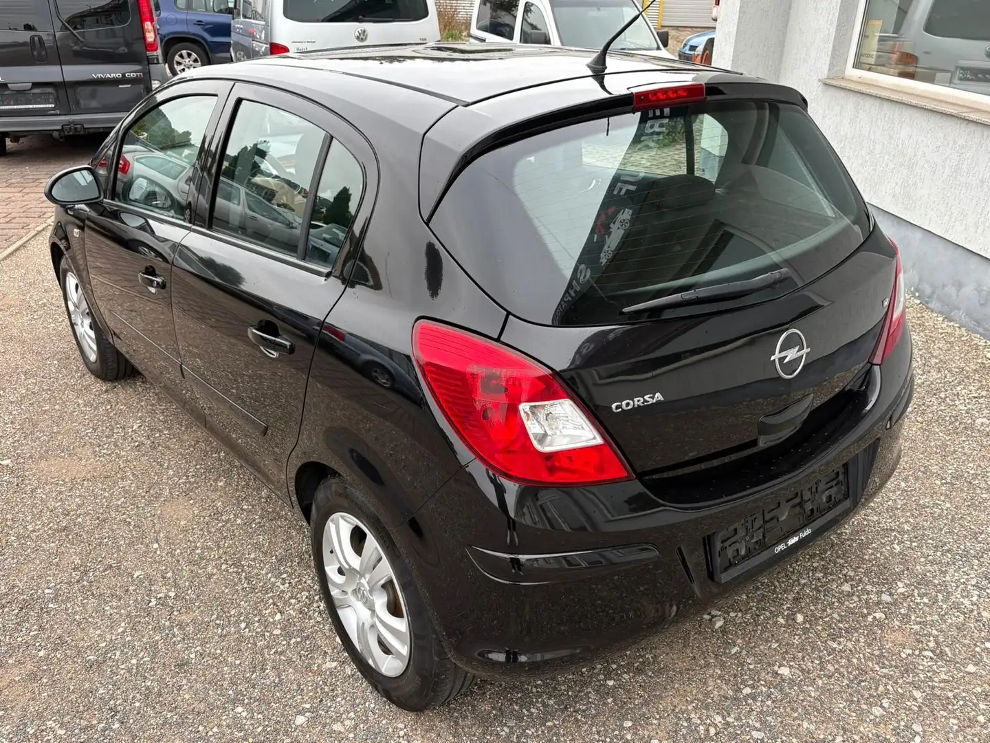 Opel Corsa CATCH ME TÜV NEU Schwarz - 2