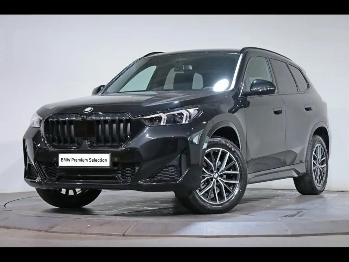 BMW X1 sDrive18d Kit M Sport Zwart - 1