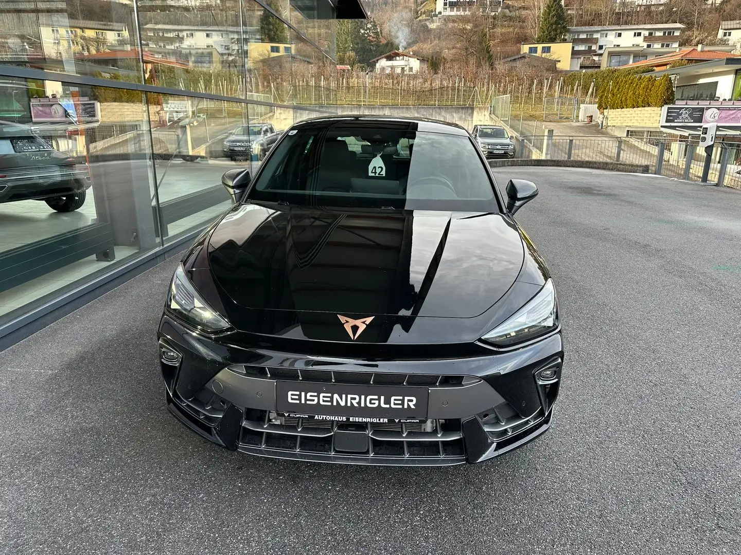 CUPRA Leon 1.5 eTSI DSG 150 PS ACT Schwarz - 2