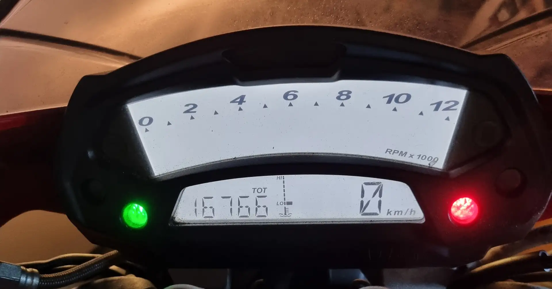 Ducati Monster 796 Red - 2