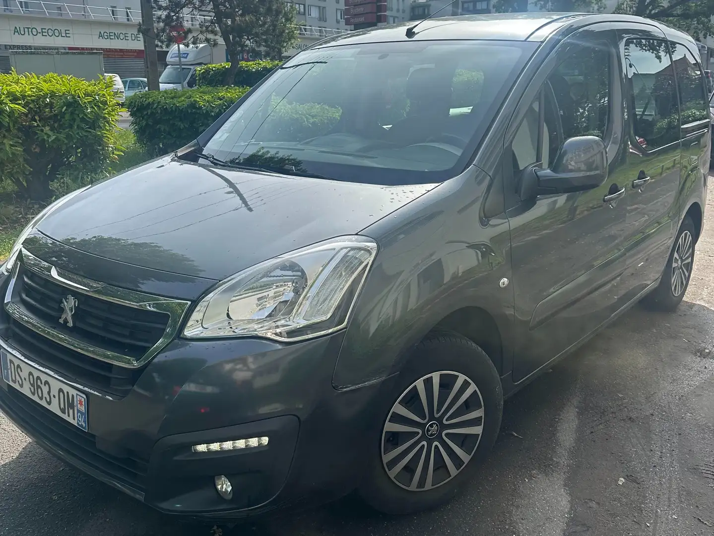 Peugeot Partner Partner Tepee 1.6 BlueHDi 100ch S Gris - 1