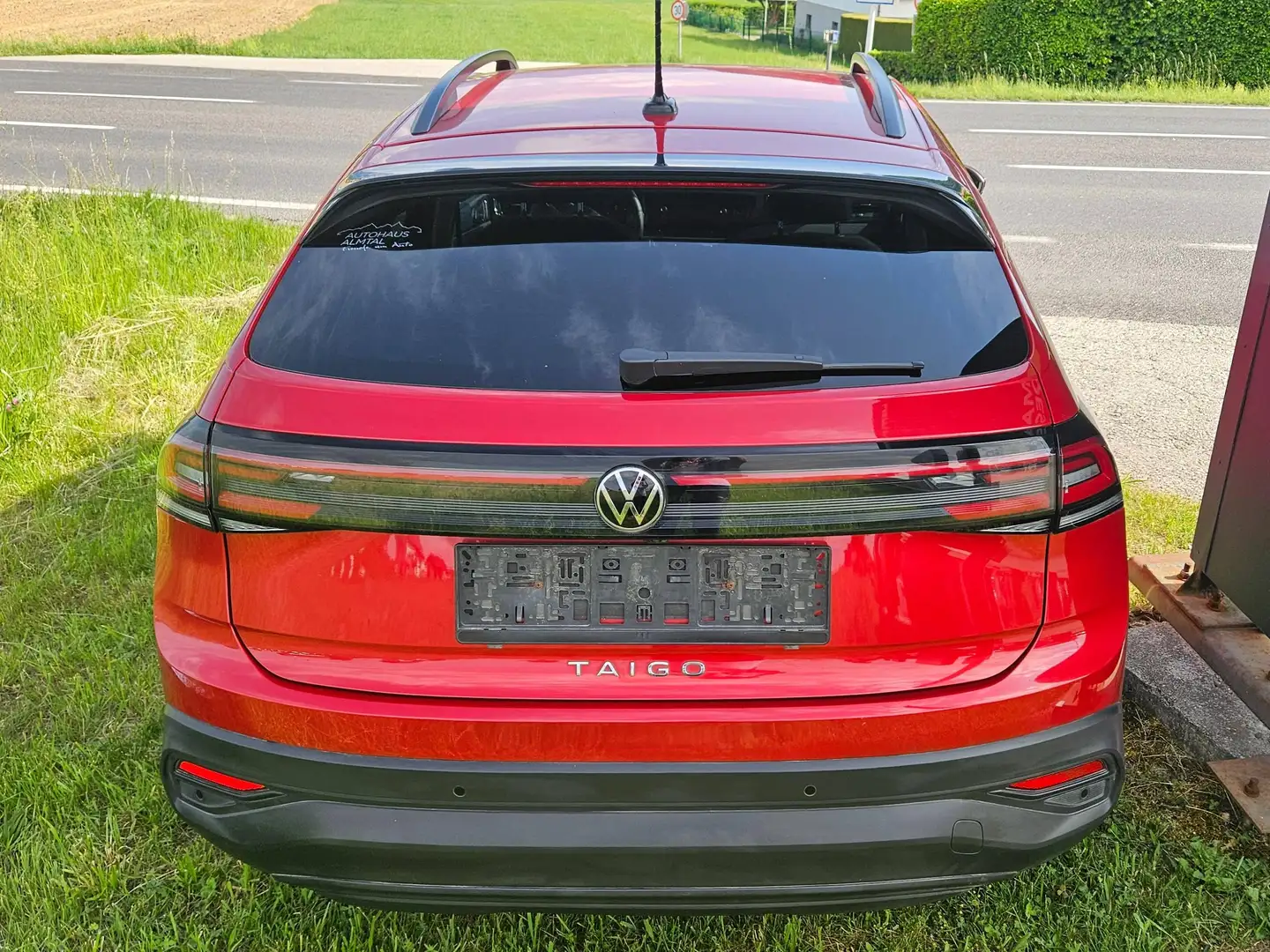 Volkswagen Taigo Taigo 1,0 TSI Life Life Rot - 2