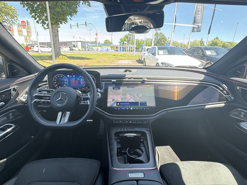 Mercedes-Benz E 450 E 450 d 4M Superscreen Airmatic HinterachsL DigiLight — photo 11