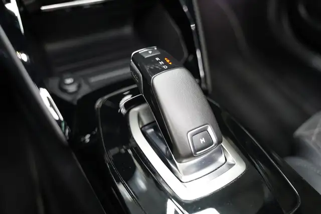Peugeot 2008 view 14
