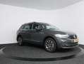 Volkswagen Tiguan 1.5 TSI Life Business | Navigatie | Trekhaak | 1.8 Grau - thumbnail 6