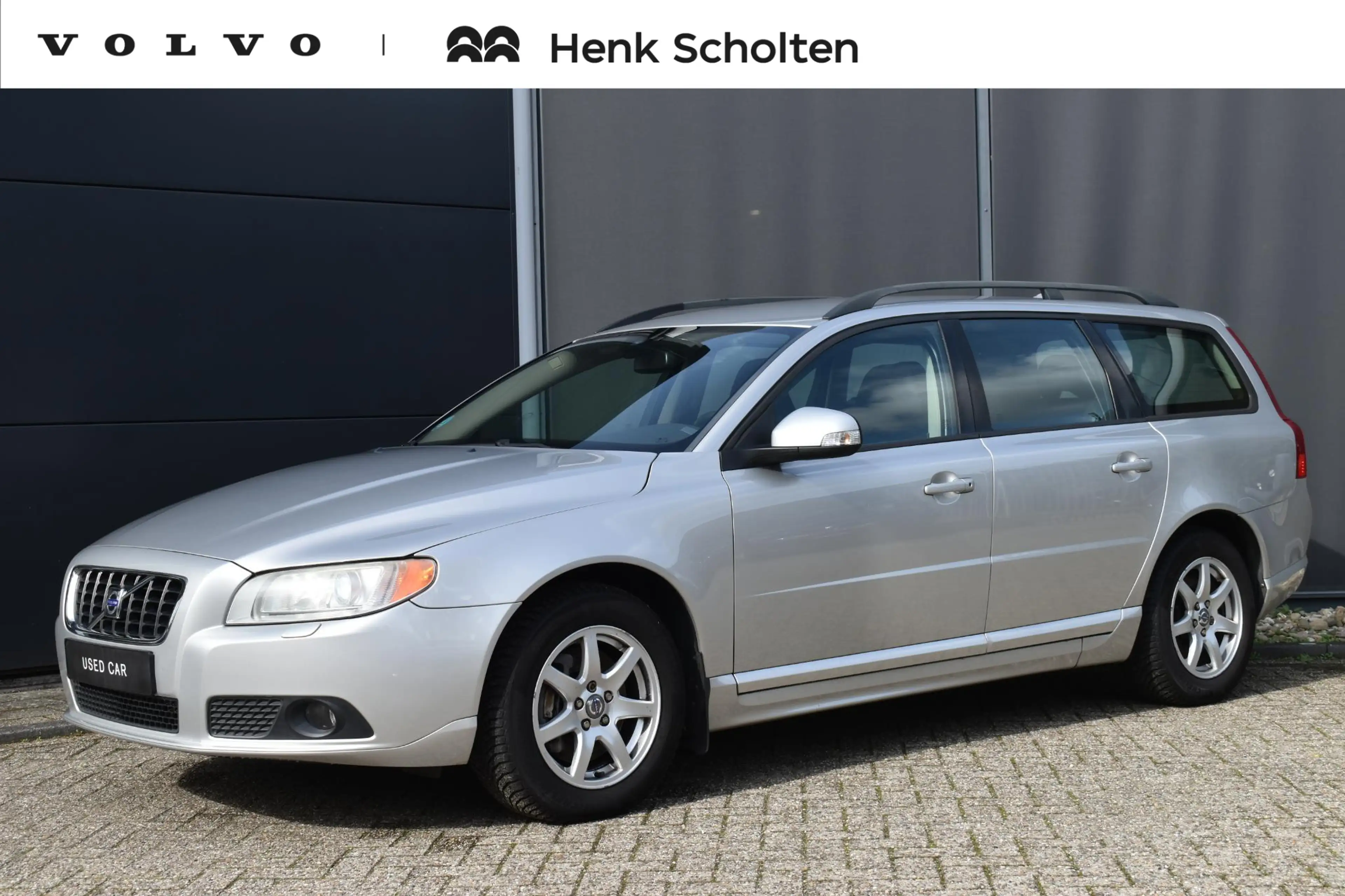 Volvo V70 2.5T Momentum | 5-Cilinder | Trekhaak | Climate Co