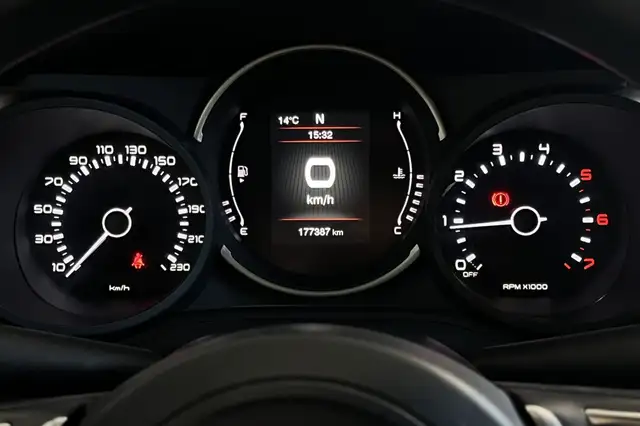 Fiat 500L view 21