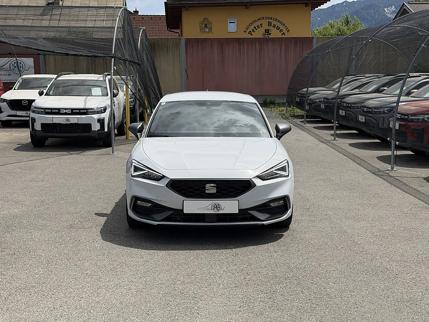 SEAT Leon 1,5 eTSI ACT FR DSG LED PDC Kamera Sitz&Lenkrad... Weiß - 2