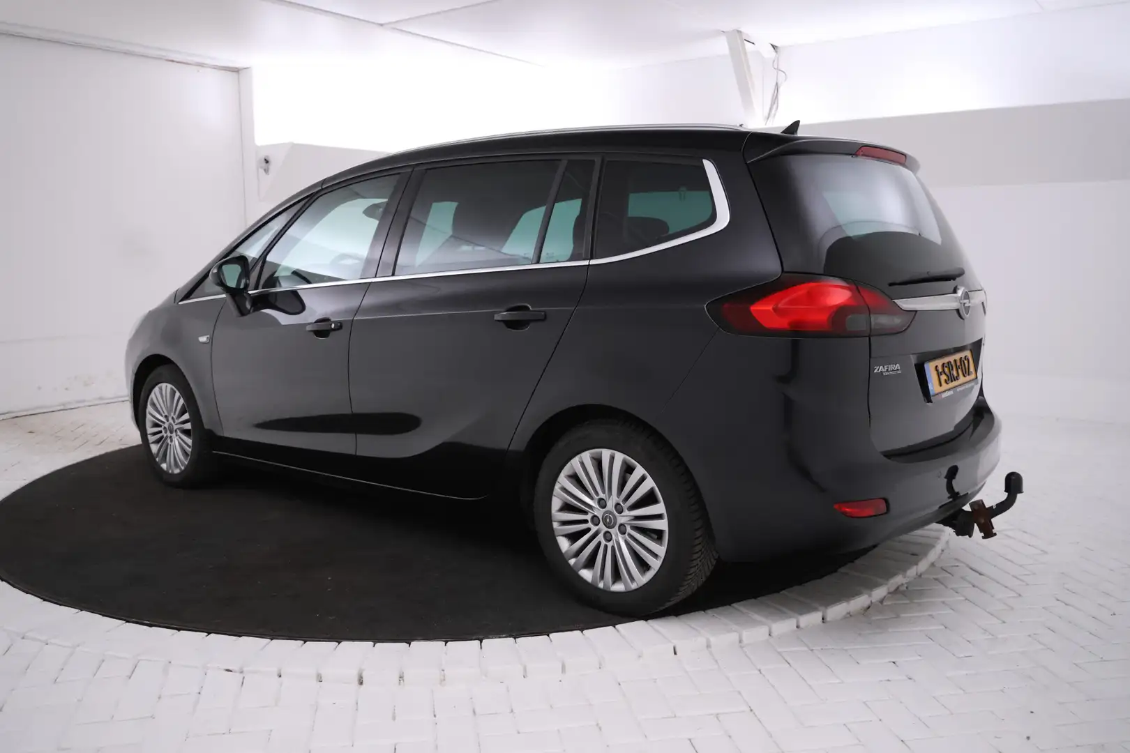 Opel Zafira Tourer 1.4 Design Edition Airco, Navigatie, Cruise Contro Schwarz - 2