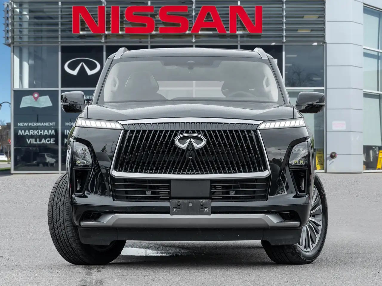 Infiniti QX80 снимка Infiniti QX80