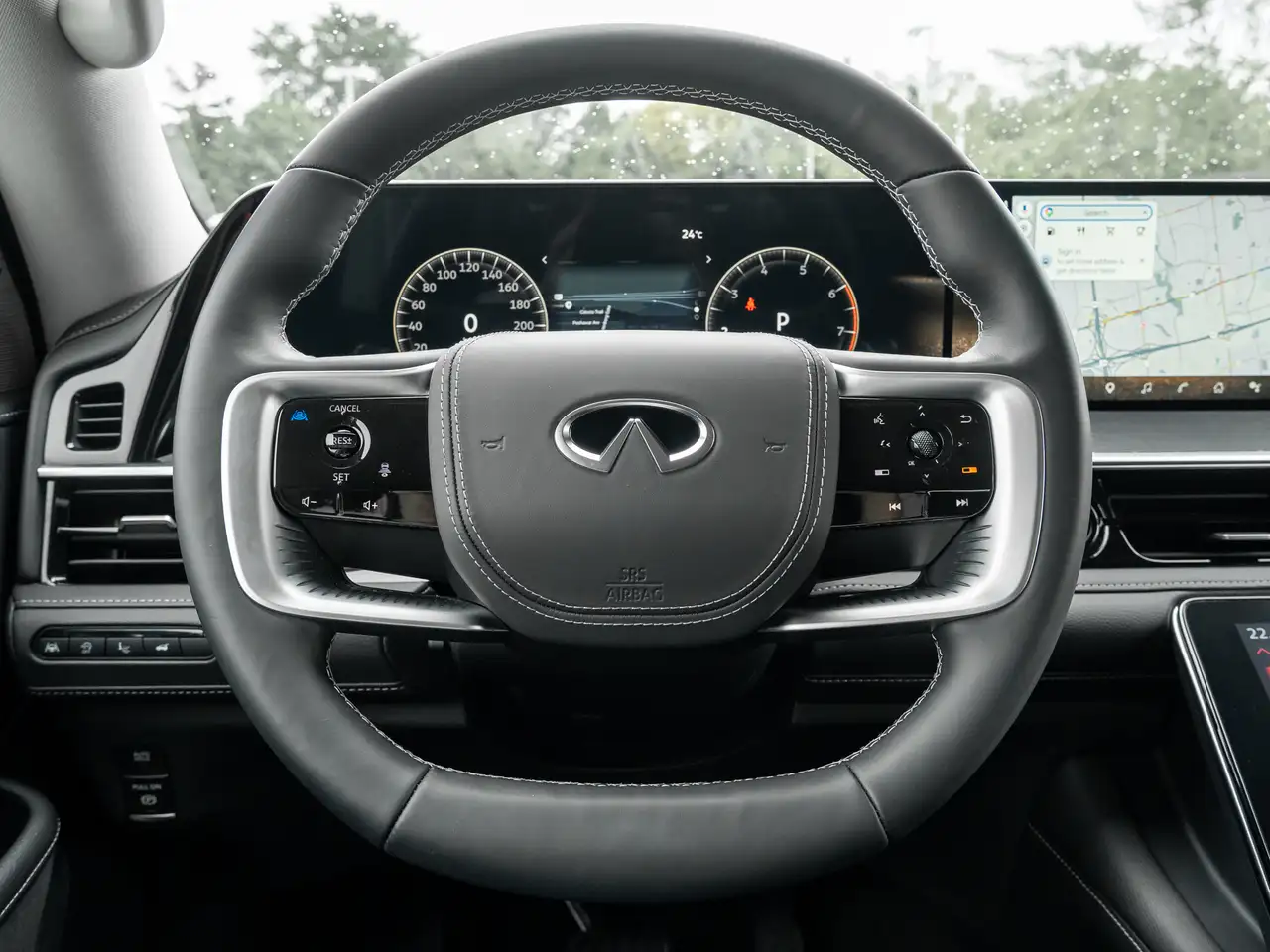 Infiniti QX80 снимка Infiniti QX80