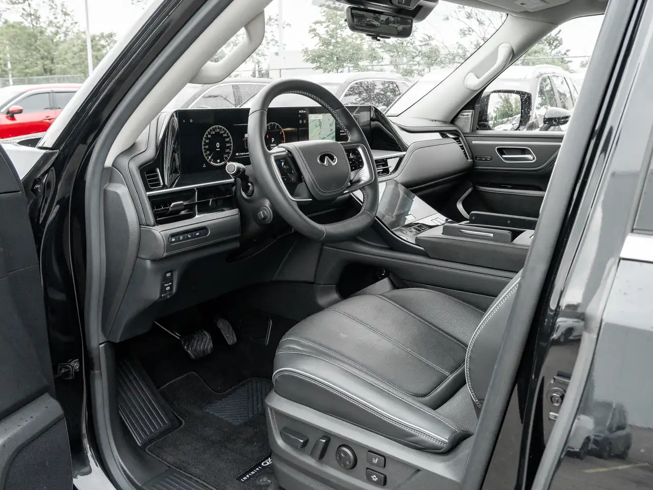 Infiniti QX80 снимка Infiniti QX80