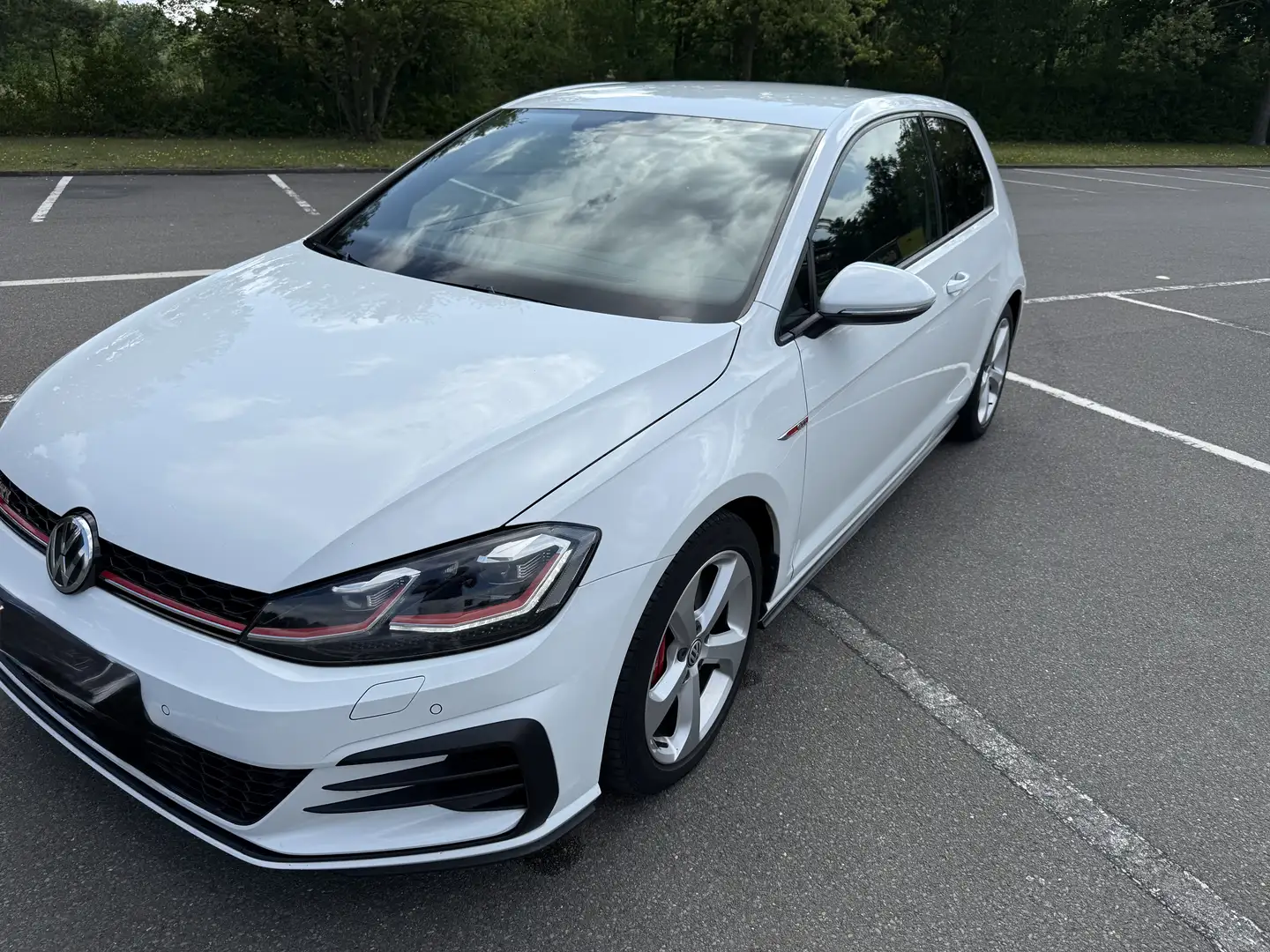 Volkswagen Golf GTI Golf GTI (BlueMotion Technology) DSGPerformance - 1