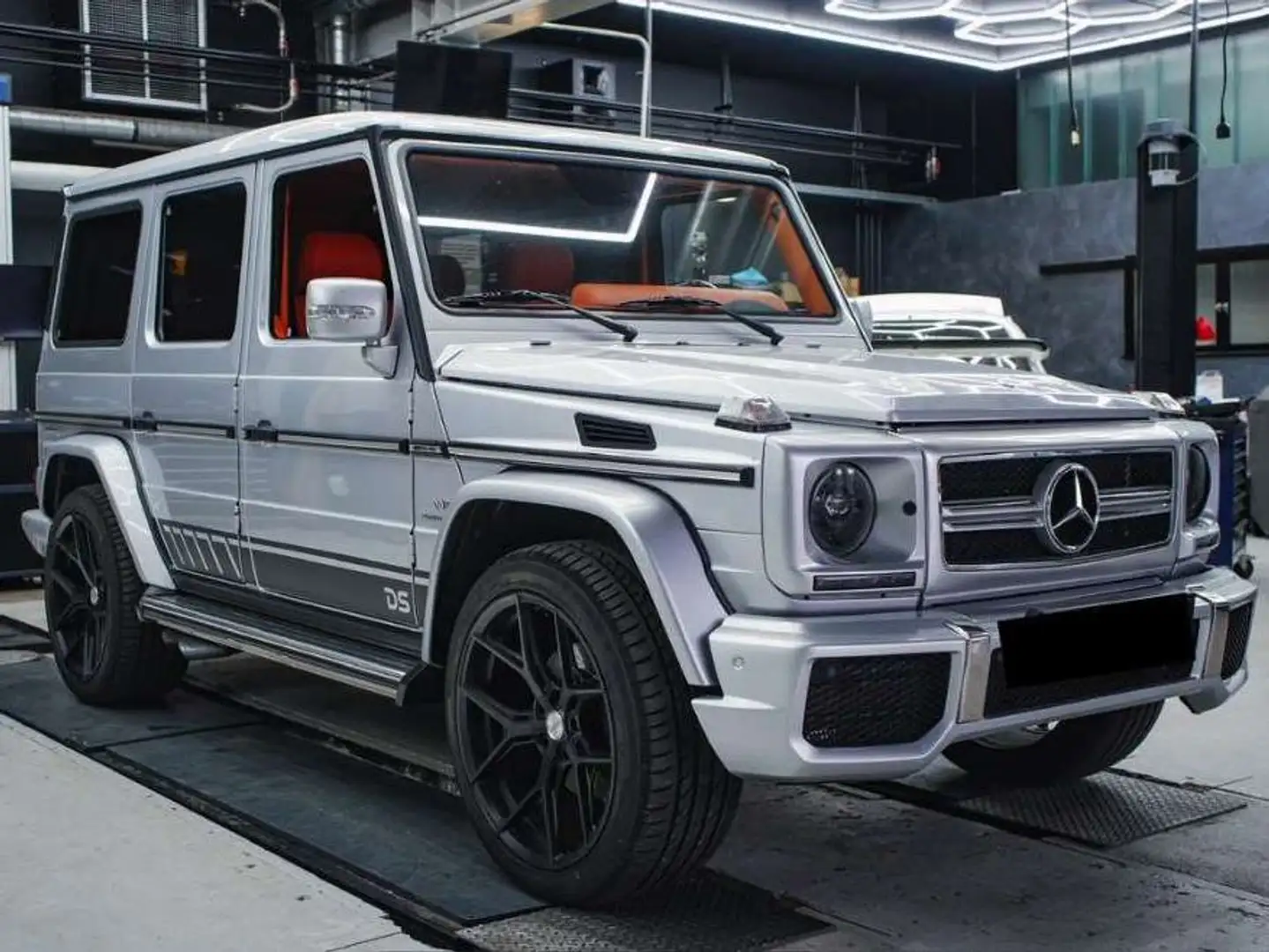 Mercedes-Benz G 55 AMG G 55 AMG Kompressor Automatik Srebrny - 2