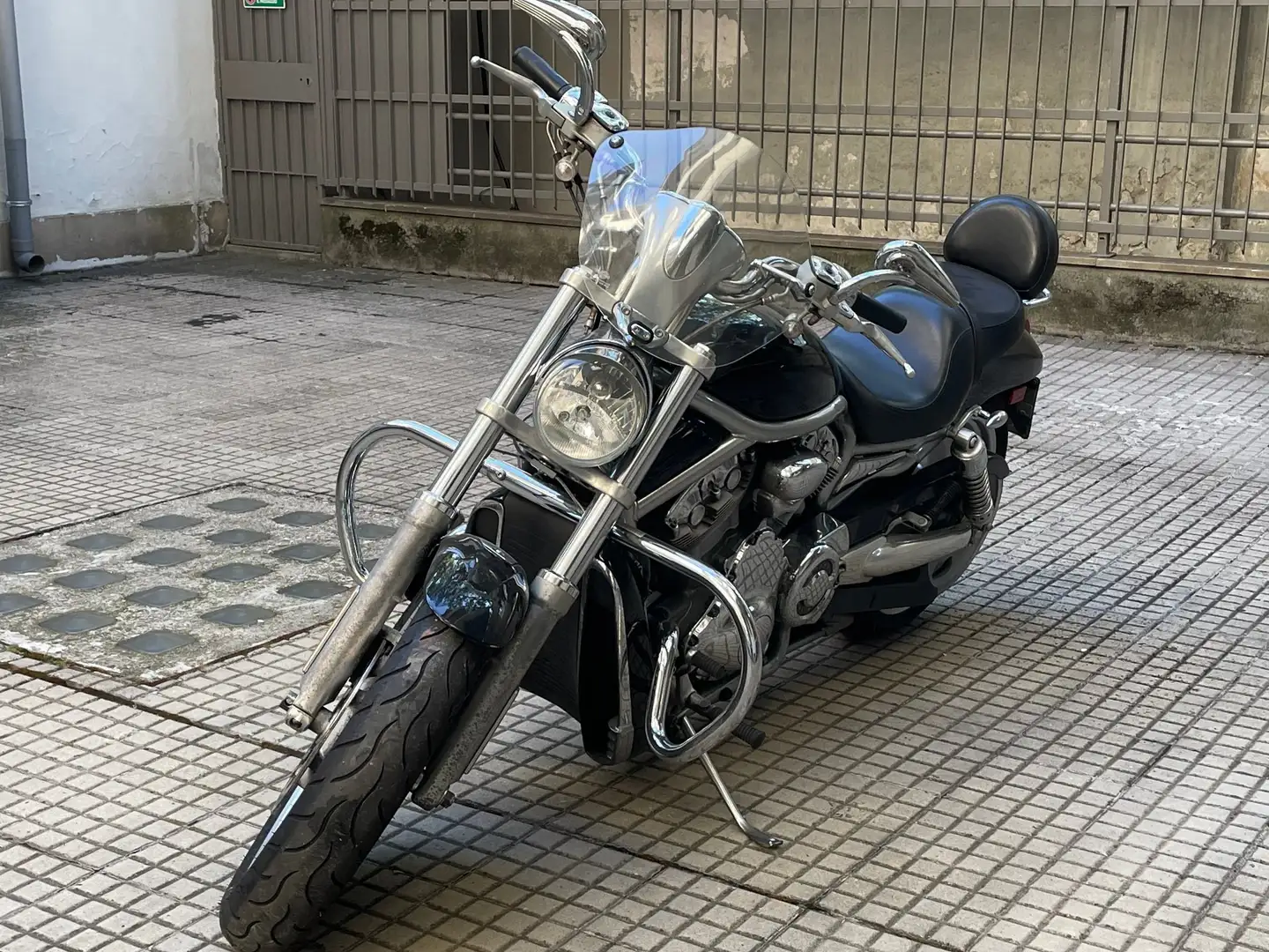 Harley-Davidson V-Rod VRSCA Negru - 1