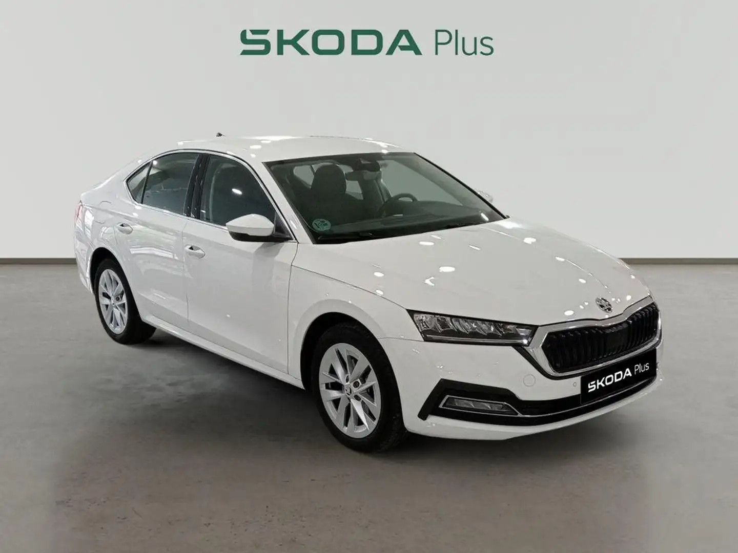 Skoda Octavia 2.0TDI Selection DSG 110kW Bianco - 1
