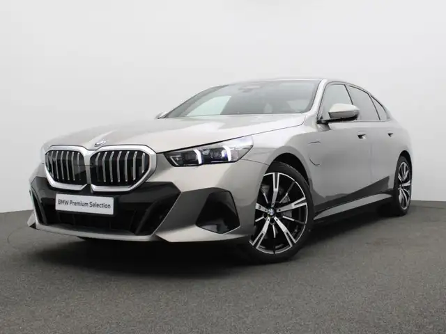 BMW 550 OXIDGREY - COMFORTSEATS - BOWERS & WILKINS