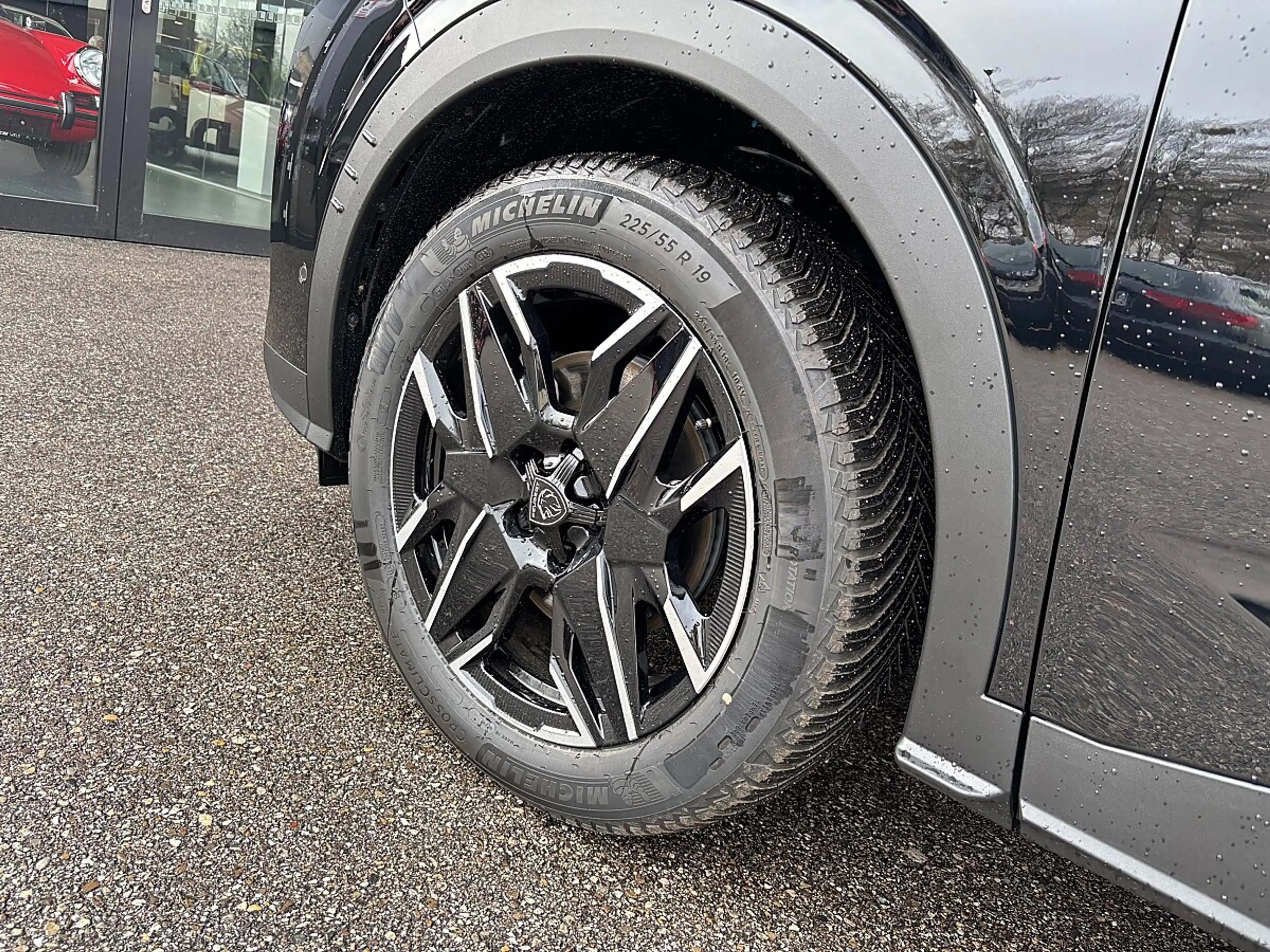 Peugeot 5008 mHEV 145 e-DCS6 GT Aut. inkl. 360° Vision & Dri... — photo 9