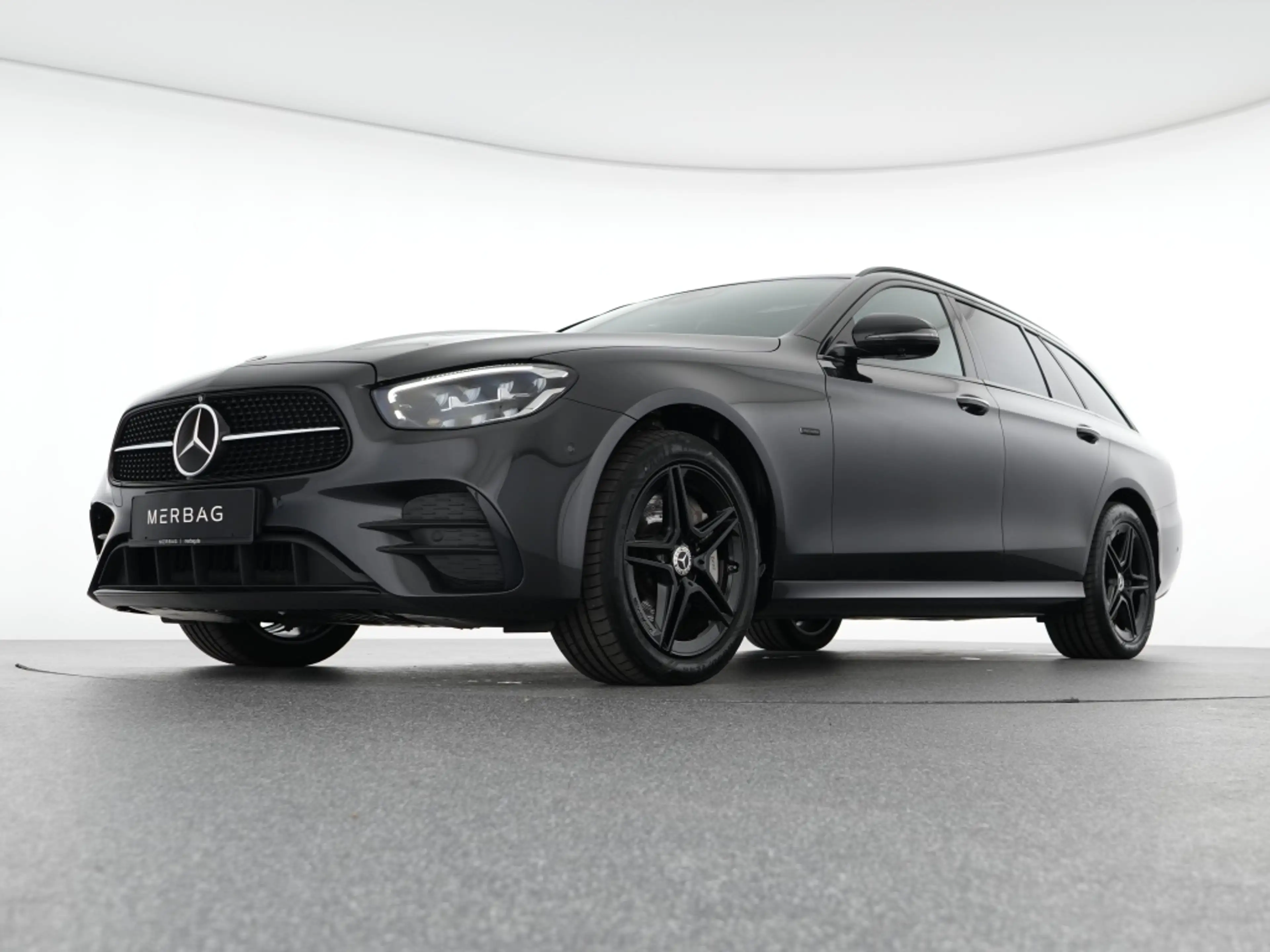 Mercedes-Benz E 300 T de 4MNight Edition AMG LED Automatik Navi — photo 8