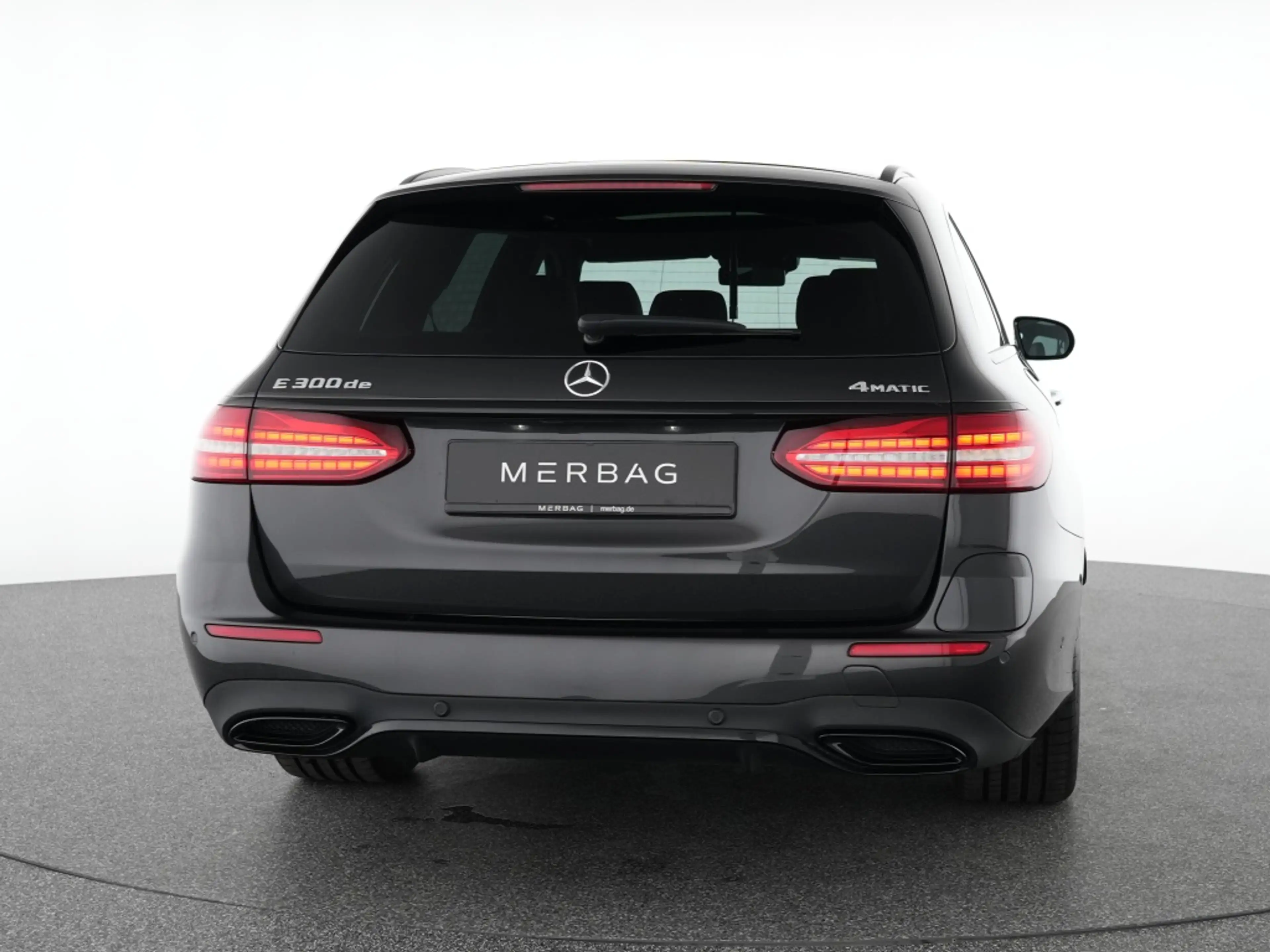 Mercedes-Benz E 300 T de 4MNight Edition AMG LED Automatik Navi — photo 4