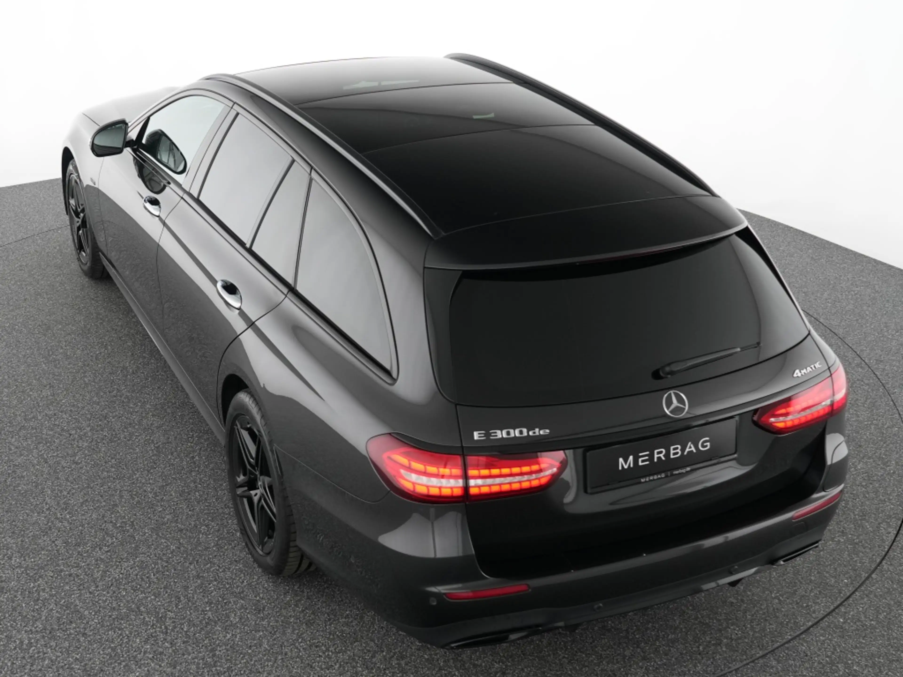 Mercedes-Benz E 300 T de 4MNight Edition AMG LED Automatik Navi — photo 11