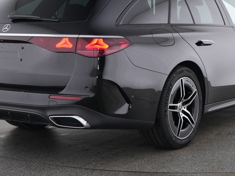 Mercedes-Benz E 200 T AMG+NIGHT+PANO+AHK+DISTR+19"+KEYLESS+TOT — photo 4