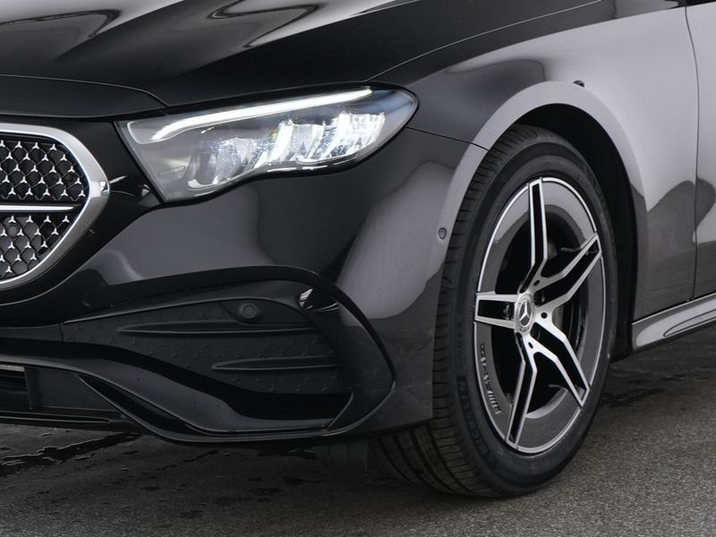 Mercedes-Benz E 200 T AMG+NIGHT+PANO+AHK+DISTR+19"+KEYLESS+TOT — photo 3