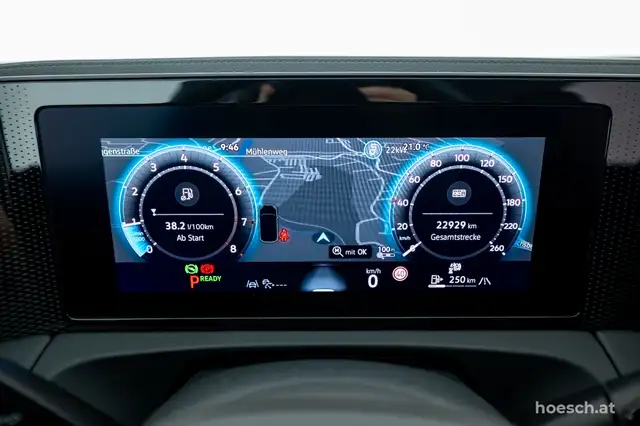 Volkswagen Tiguan view 12
