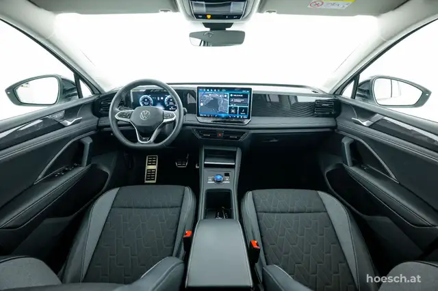 Volkswagen Tiguan view 5