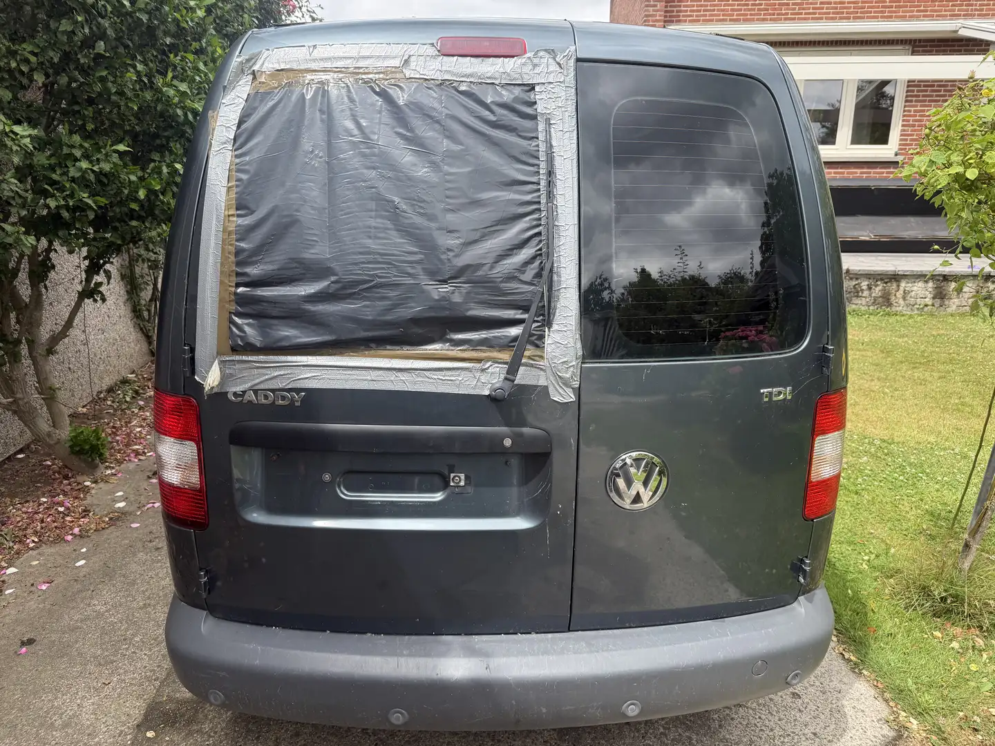 Volkswagen Caddy Caddy 1.9 TDi 2008 Cuir chauffant PDC 105 chvx Gris - 2