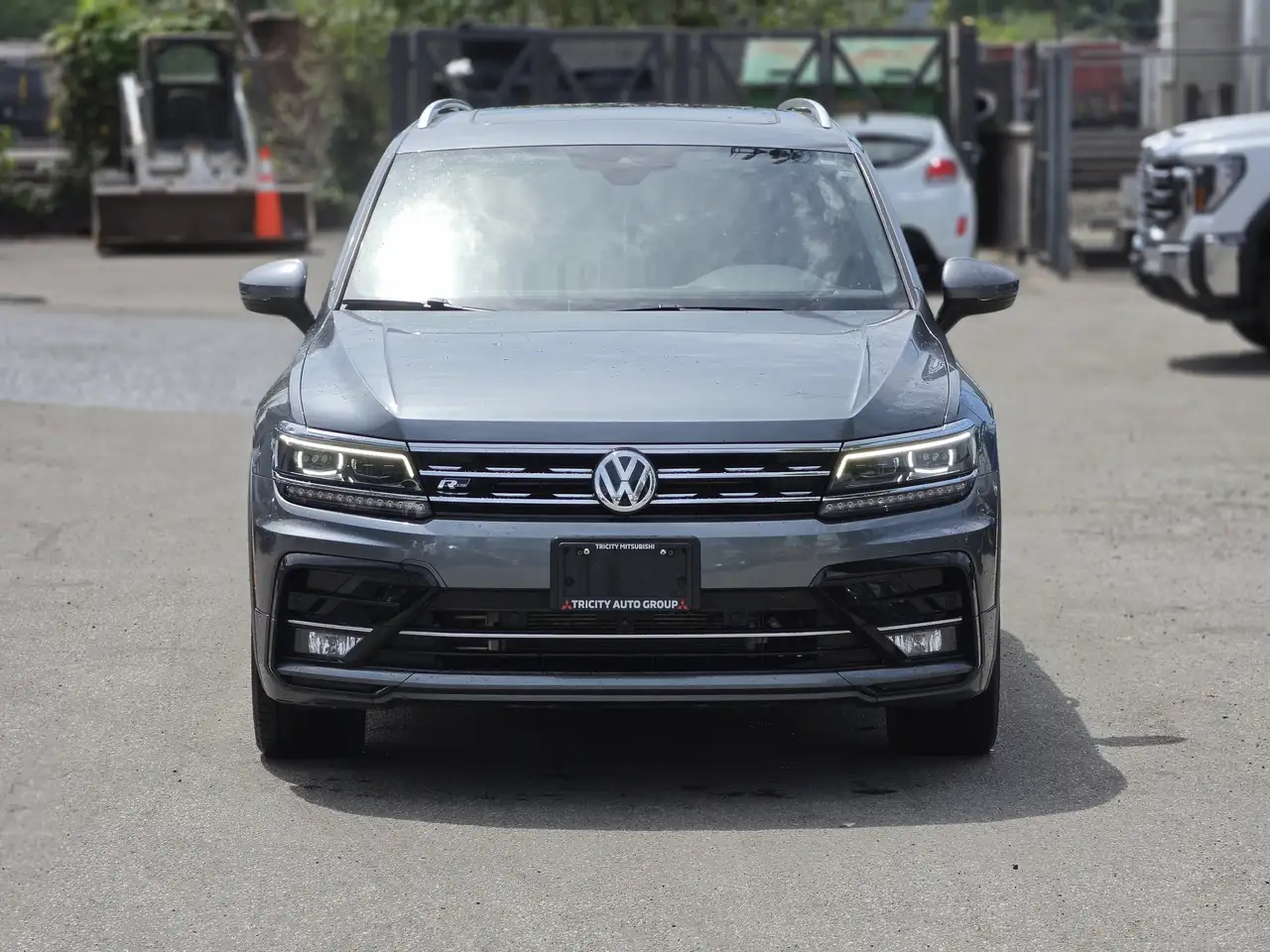 Volkswagen Tiguan снимка Volkswagen Tiguan