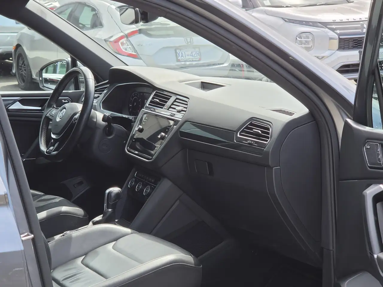 Volkswagen Tiguan снимка Volkswagen Tiguan