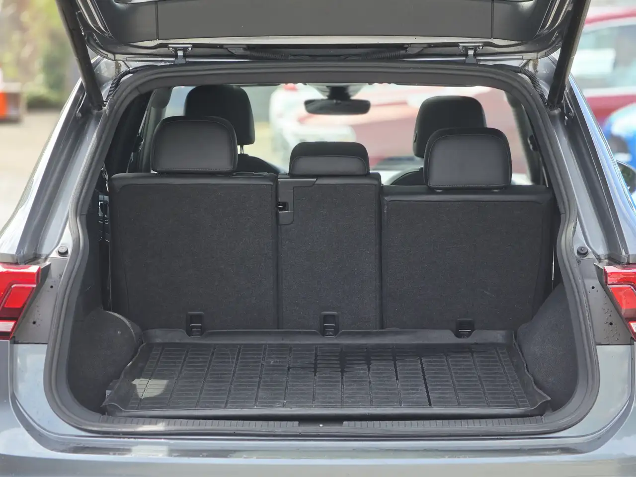 Volkswagen Tiguan снимка Volkswagen Tiguan