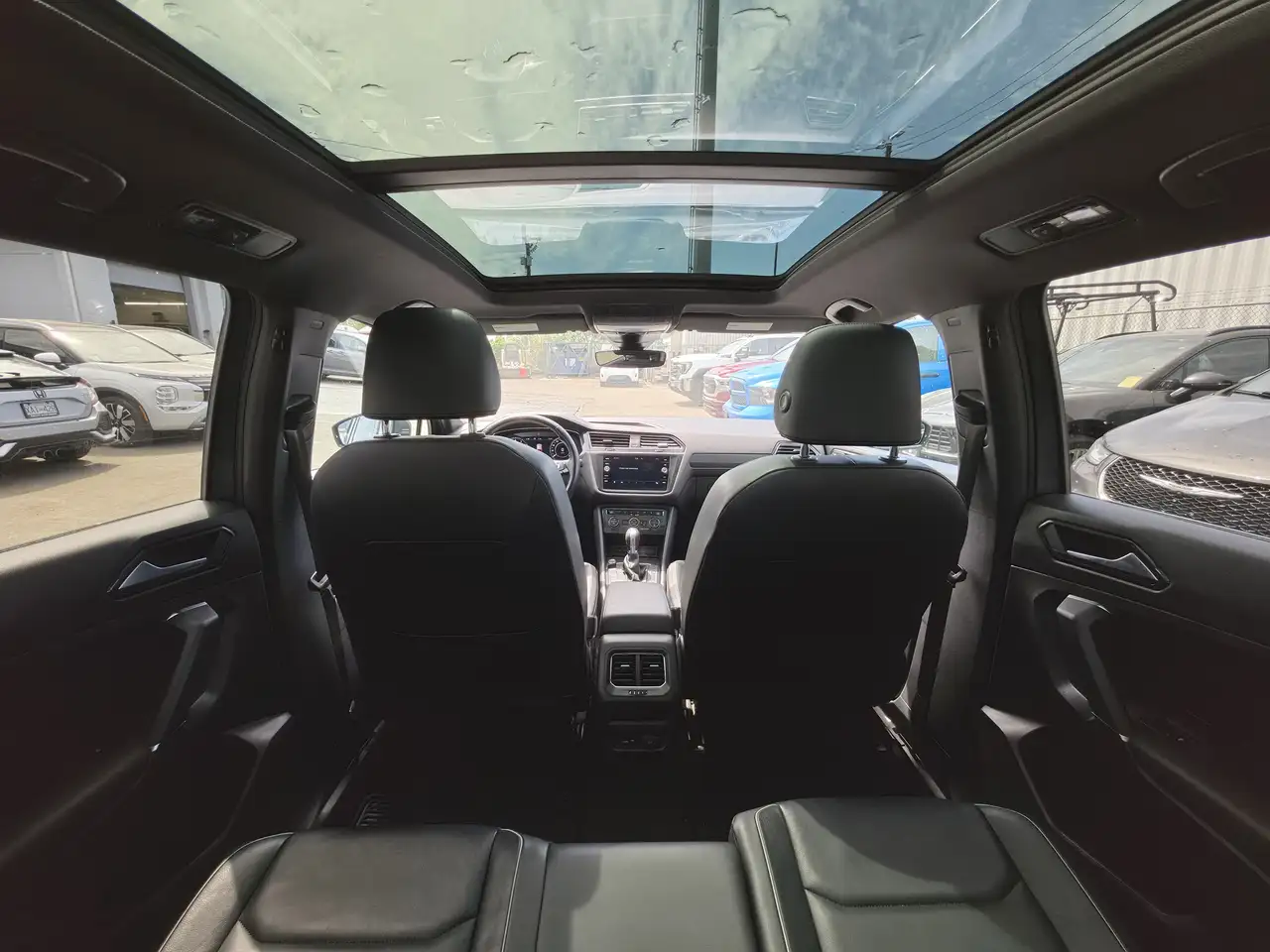 Volkswagen Tiguan снимка Volkswagen Tiguan