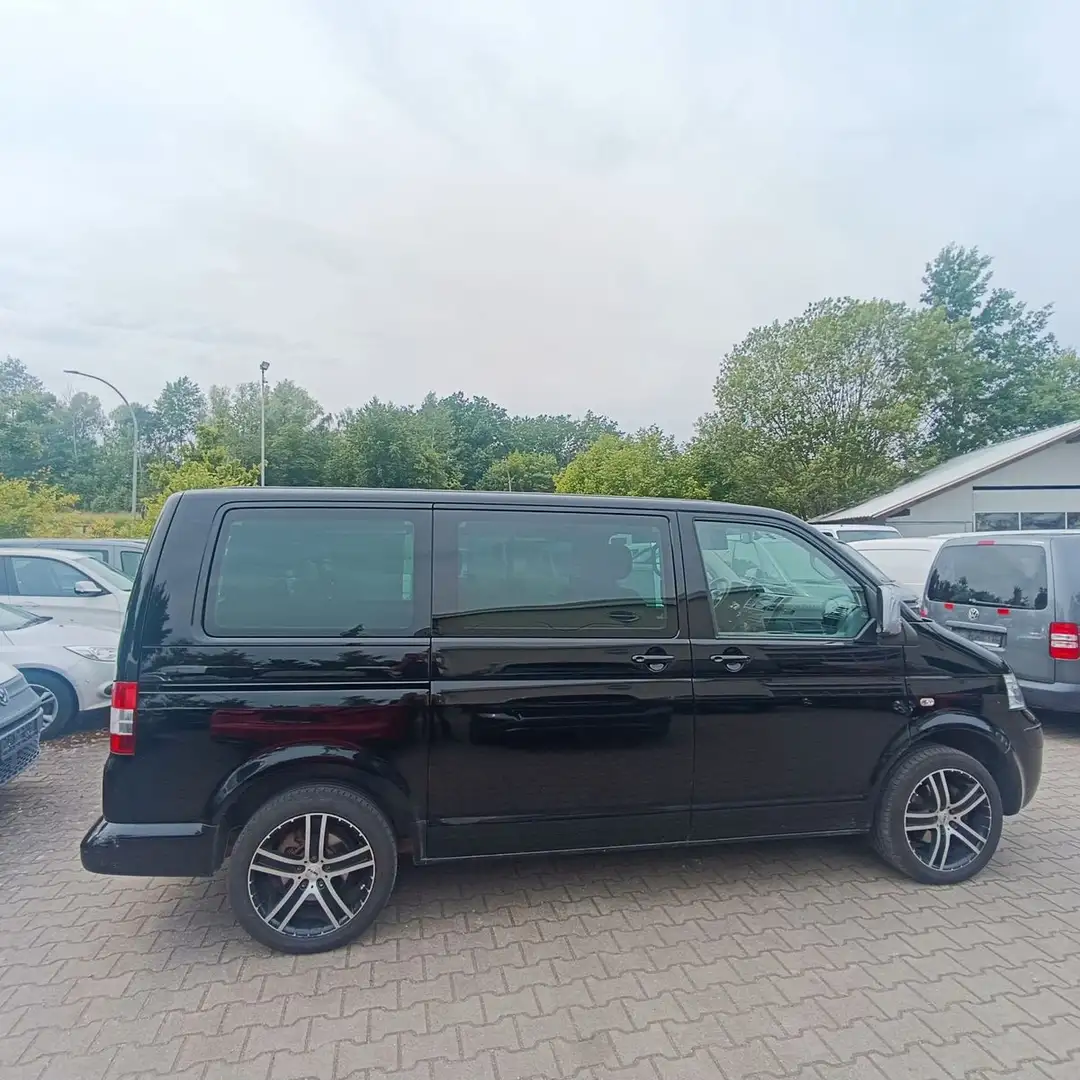 Volkswagen T5 Caravelle Comfortline Černá - 2