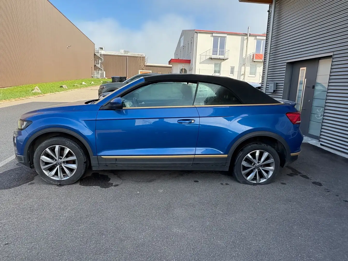Volkswagen T-Roc Cabriolet Style beschädigt Blauw - 2